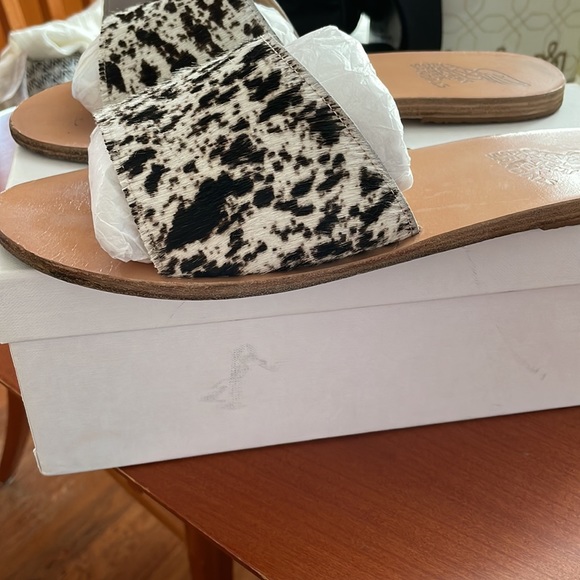 Ancient Greek Sandals - Picture 5 of 9